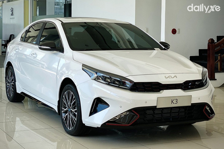 KIA K3 1.6 MT (Máy xăng)