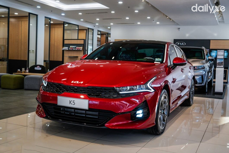 KIA K5 2.0 Premium (Máy xăng) KIA K5 2.0 Premium (Máy xăng)