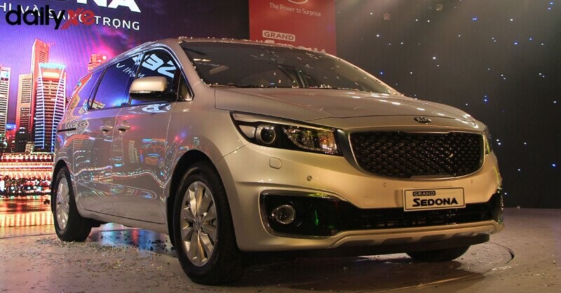 Thông tin chi tiết KIA Sedona 2.2 DAT Luxury