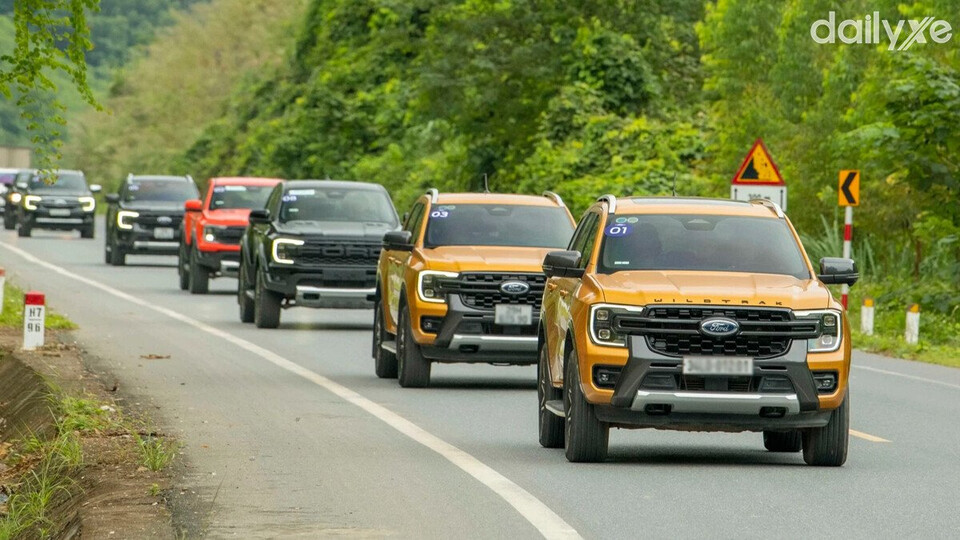 Xe bán tải trang bị động cơ mạnh mẽ