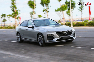 Kinh nghiệm lái xe đường dài an toàn bạn cần biết