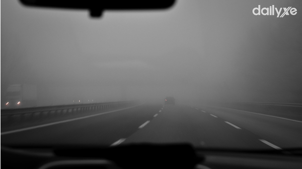 Kinh nghiệm lái xe đường sương mù an toàn tránh rủi ro cho tài xế