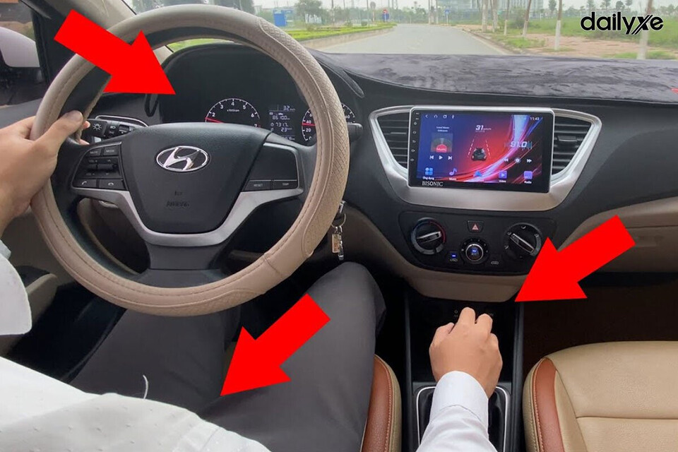 Kỹ thuật lái xe số sàn không bị giật khi lên số cao