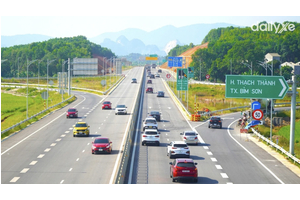 8 kinh nghiệm lái xe trên cao tốc an toàn cho tài xế