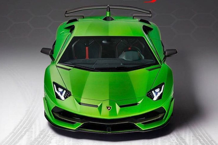 Lamborghini Aventador SVJ khoe thân với bức ảnh chính thức đầu tiên