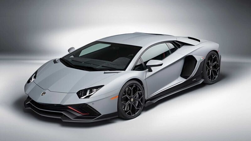 Lamborghini Aventador Ultimae siêu giới hạn chuẩn bị về với Gia Lai Team