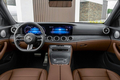 Lần đầu tiên Mercedes-Benz E-Class trang bị tính năng chống mỏi lưng
