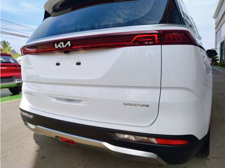 Lắng nghe ý kiến khách hàng, Kia Carnival 2022 đã được đeo logo mới tại Việt Nam lang nghe y kien khach hang, kia carnival 2022 da duoc deo logo moi tai viet nam
