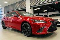 Lexus ES 250 F Sport (Máy xăng)