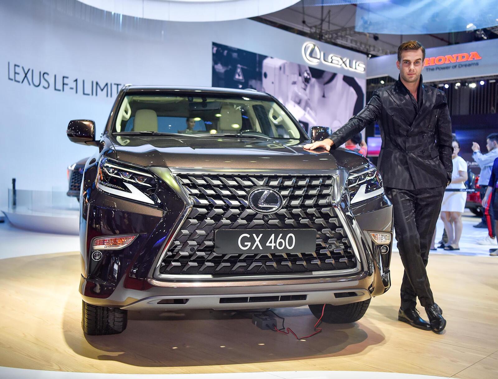 Lexus GX460 2015 có giá 3766 tỷ đồng tại Việt Nam