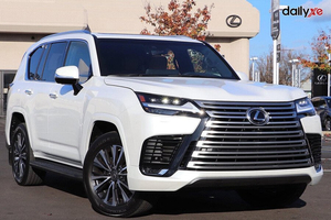 Lexus LX 600 Urban (Máy xăng)