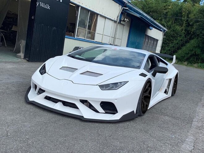 Liberty Walk Ra Mắt Body-Kit Mới Cho Lamborghini Huracan