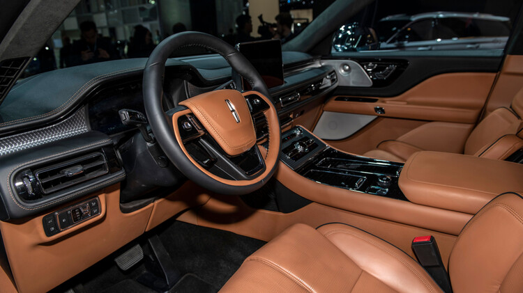 2020-Lincoln-Aviator-1-10.jpg