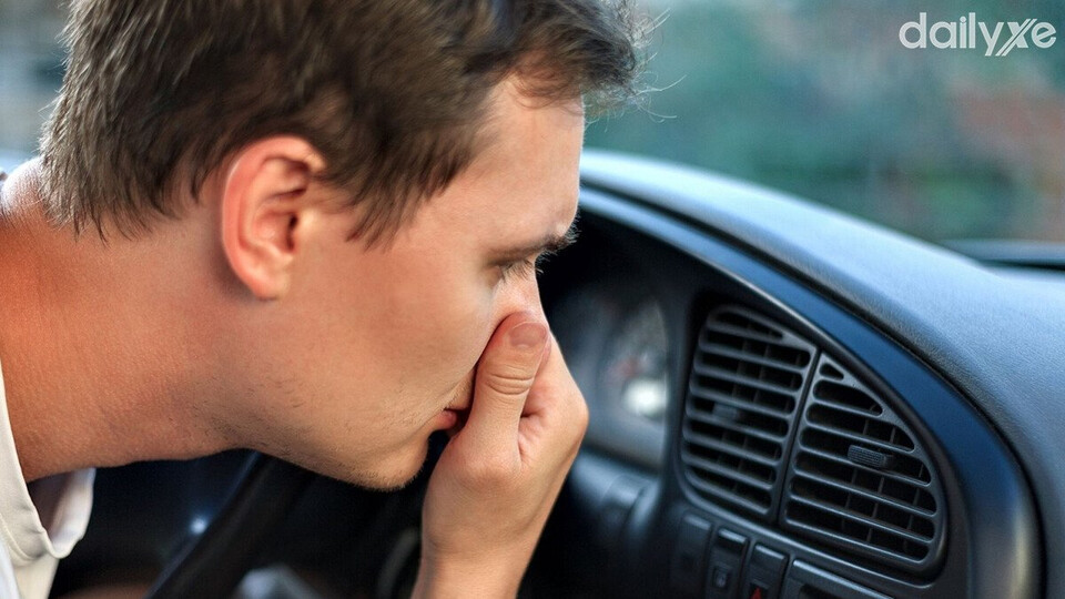 Máy lạnh có nhiều mùi hôi lạ vì thói quen sử dụng của người dùng