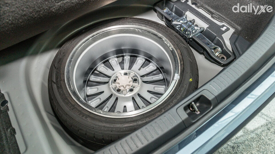 Lốp dự phòng có độ ma sát kém