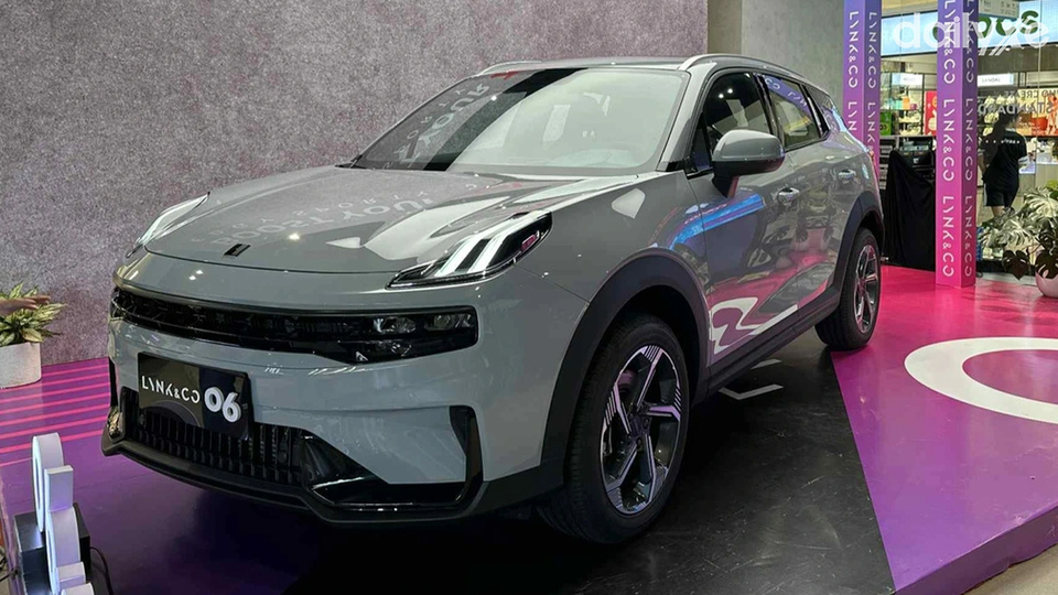 Lynk & Co 06 Core Plus ra mắt khách hàng Việt với giá cạnh tranh