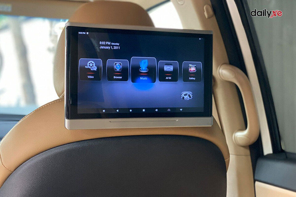 Kinh nghiệm lựa chọn màn hình gối đầu xe ô tô