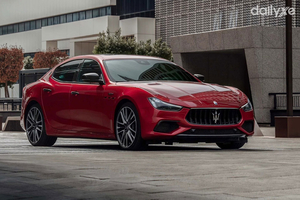 Maserati Ghibli (Máy xăng)