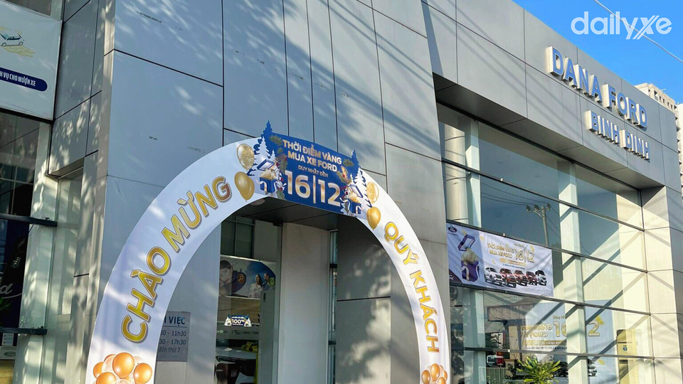 Showroom Ford Bình Định