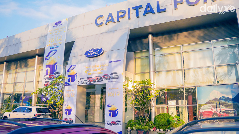 Showroom Ford Thủ Đô