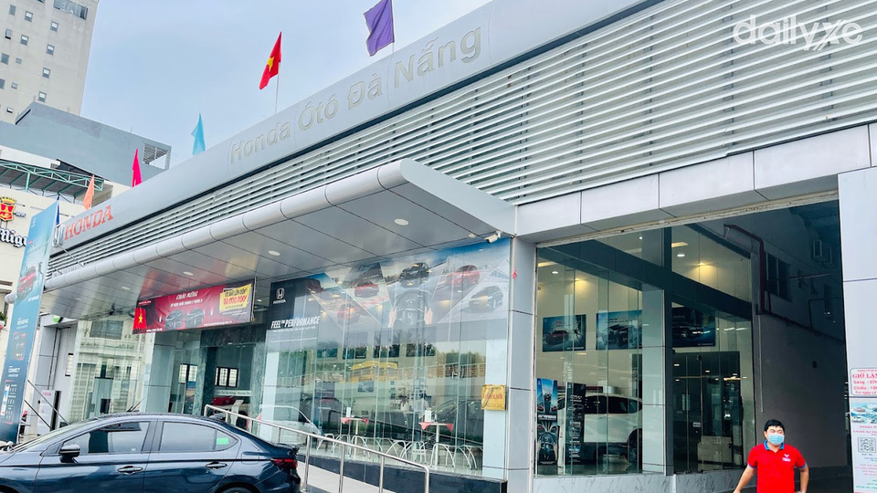 Showroom Honda Ôtô Đà Nẵng