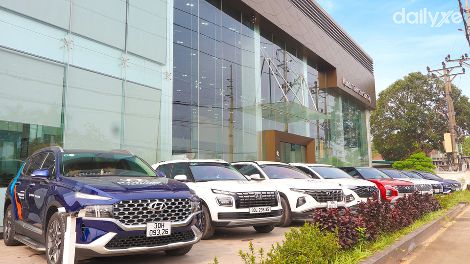 Showroom Hyundai Sơn Tây