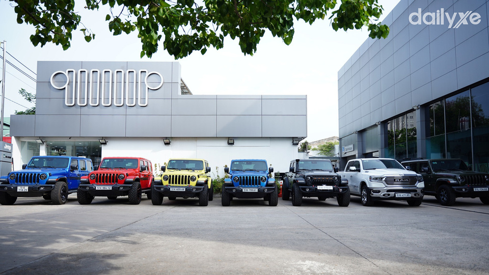 Showroom Jeep Quận 4