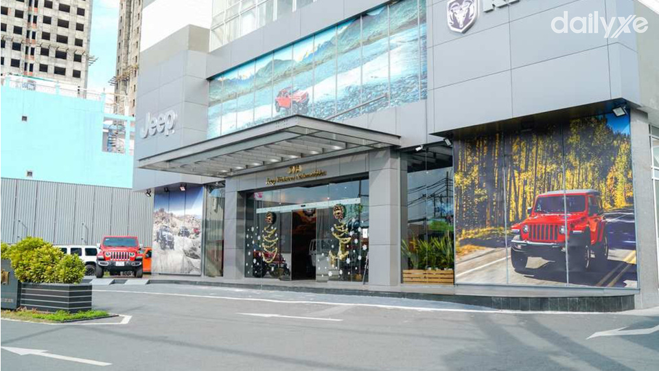 Showroom Jeep Quận 7