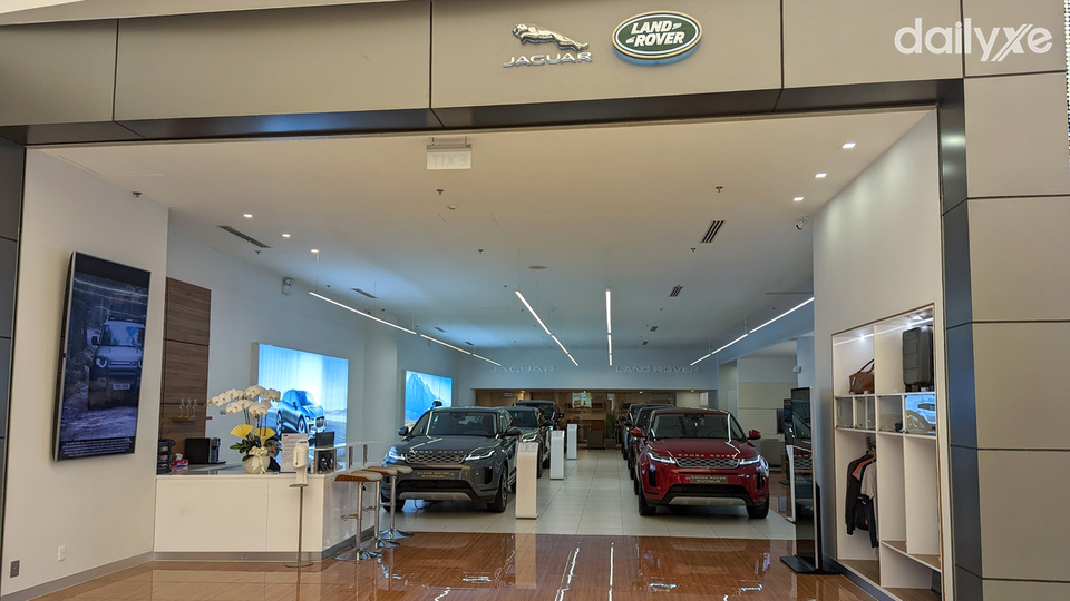 Showroom Jaguar Land Rover Sài Gòn