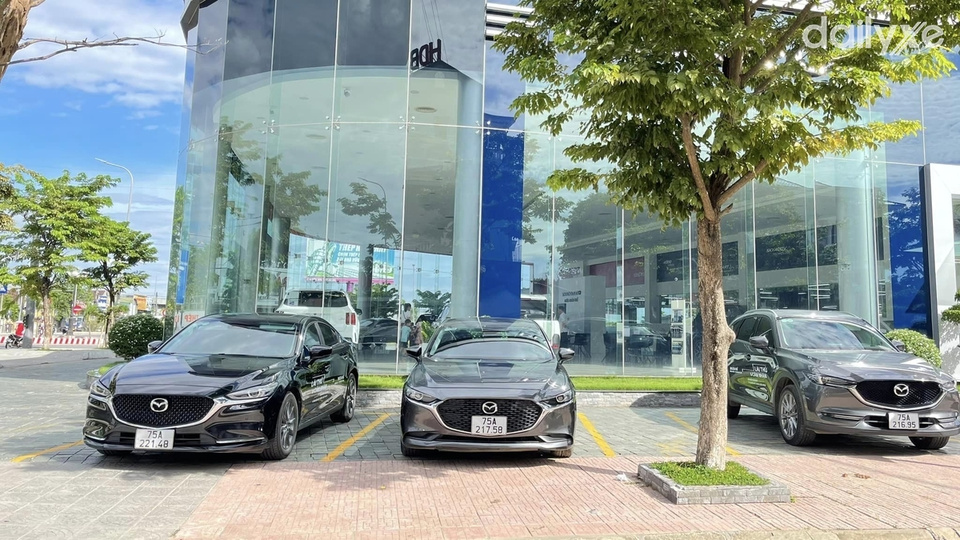 Showroom Mazda Nguyễn Tất Thành