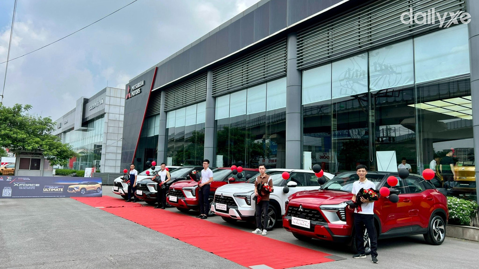 Showroom Mitsubishi Việt Hùng