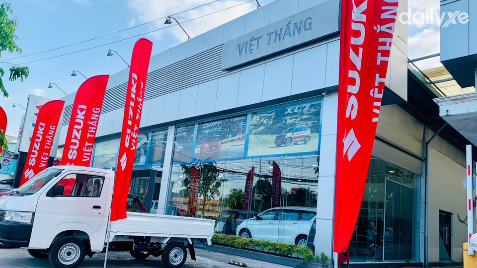 Showroom Suzuki Việt Thắng