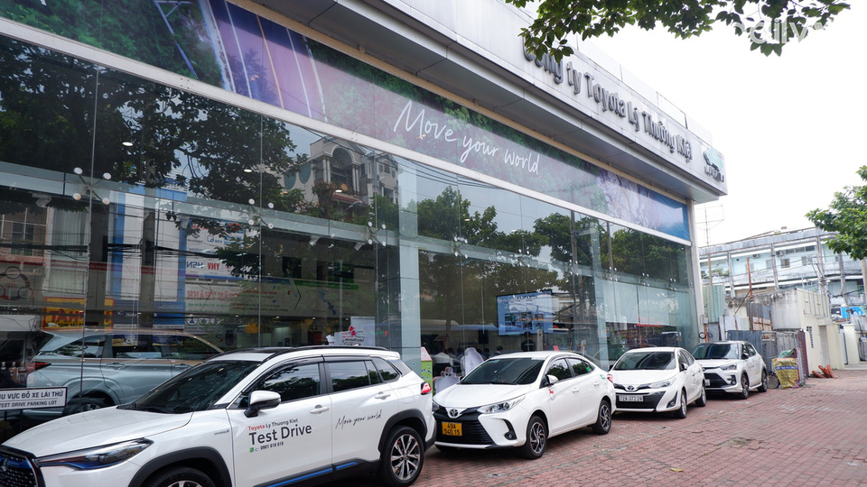Showroom Toyota Lý Thường Kiệt