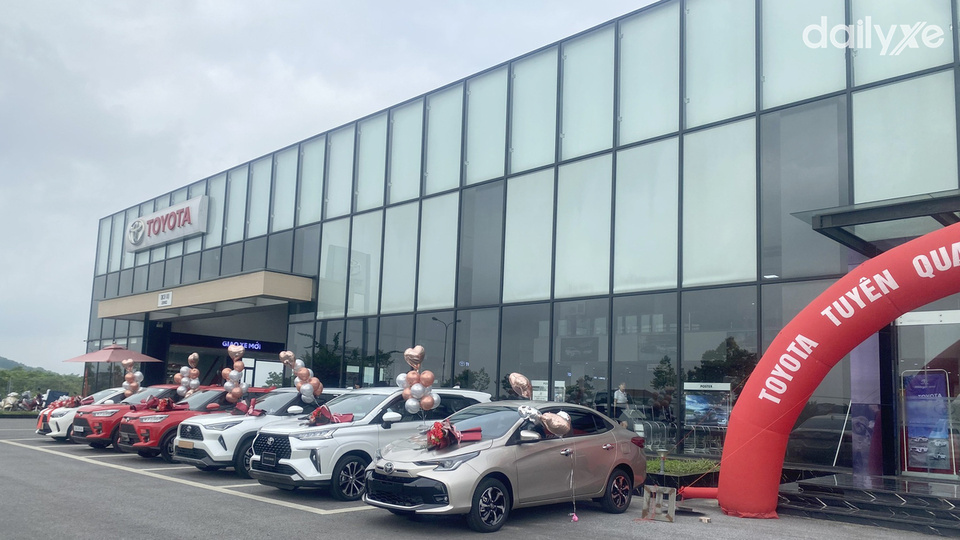 Showroom Toyota Tuyên Quang