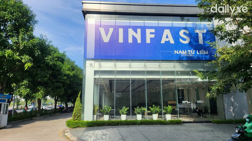 VinFast Nam Từ Liêm tự hào showroom 3S lớn nhất khu vực