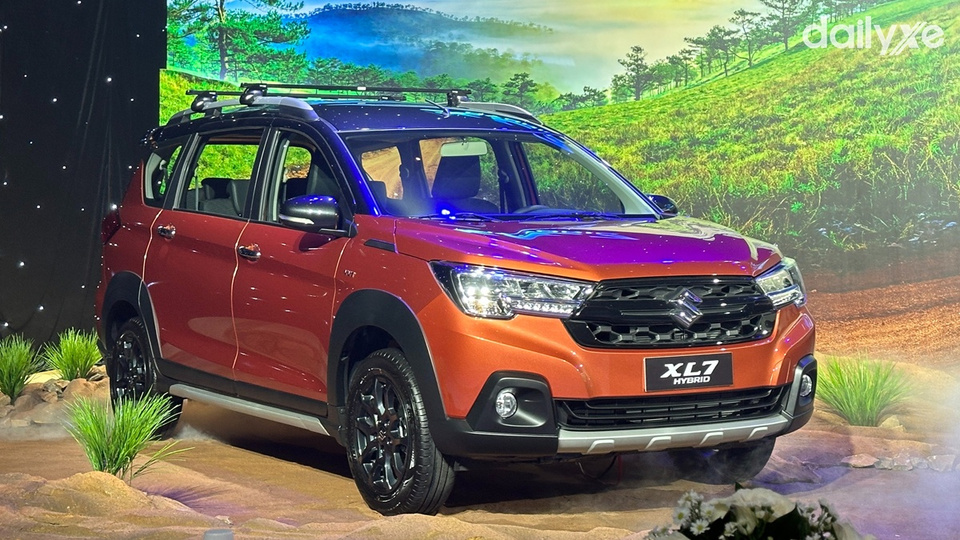 XL7 mẫu xe hybrid phổ thông duy nhất của Suzuki