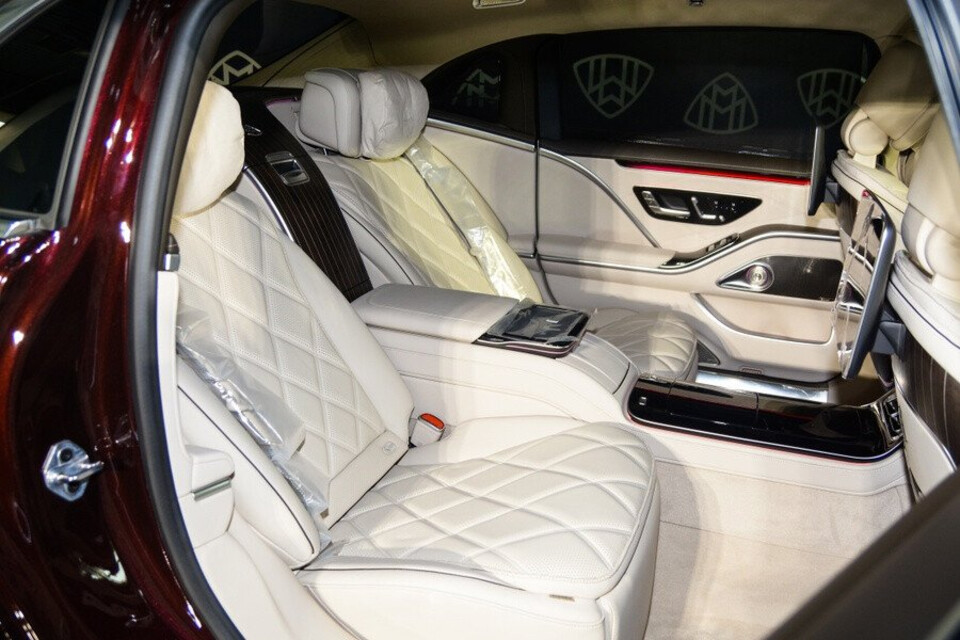 Hàng ghế sau rộng rãi