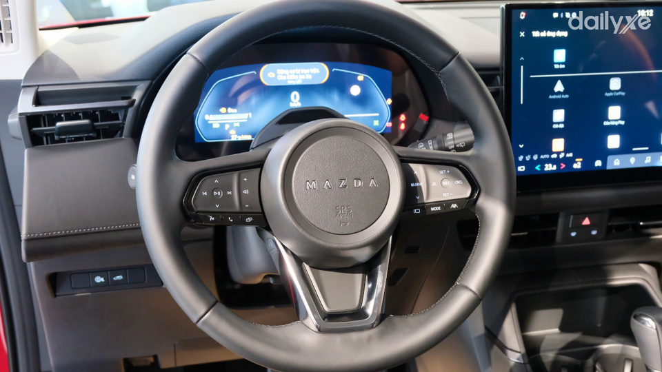 Vô-lăng ba chấu thiết kế mới