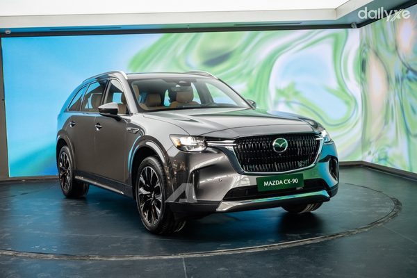 Mazda CX-90 chốt giá gần 2,5 tỷ đồng tại Việt Nam, trang bị PHEV 323 mã lực
