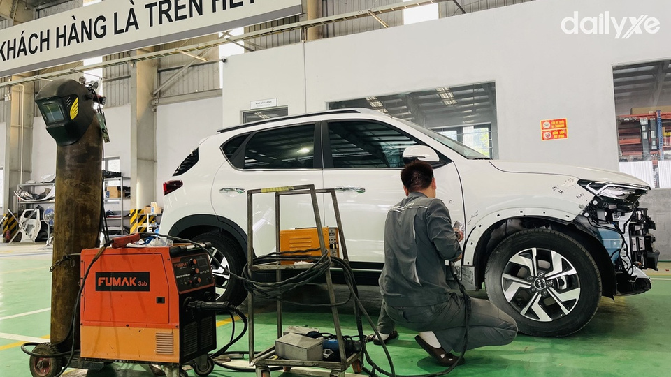 Xưởng dịch vụ Mazda Lào Cai được trang bị máy móc dàn máy móc