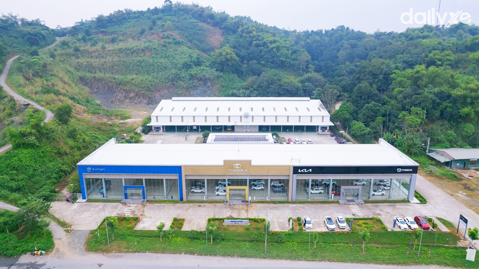 Showroom Mazda Lào Cai