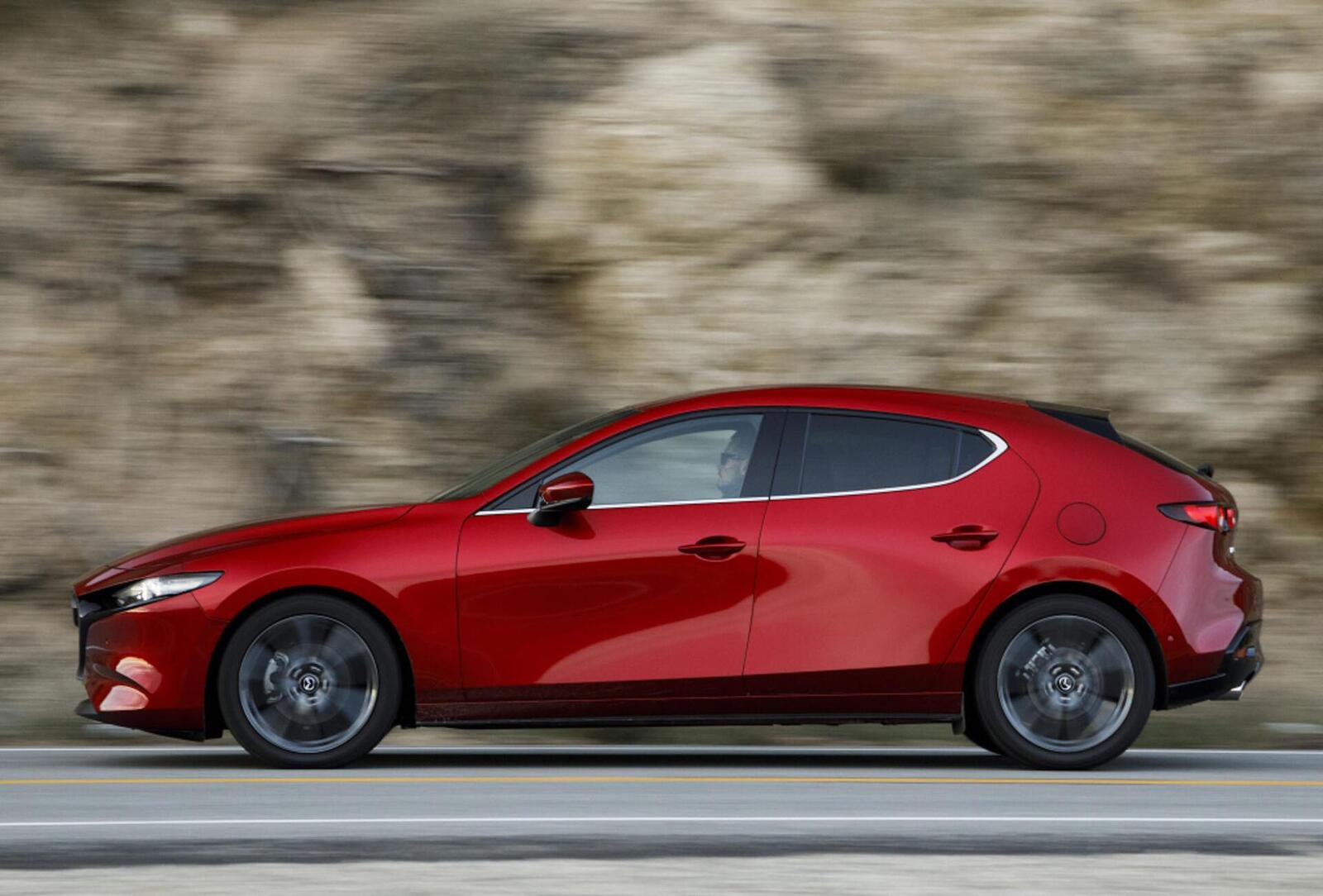 Mazda3 động cơ SkyActiv-X sẽ ra mắt Nhật trong năm nay, giá cao hơn động cơ SkyActiv-G- Hình 6 Mazda3 động cơ SkyActiv-X sẽ ra mắt Nhật trong năm nay, giá cao hơn động cơ SkyActiv-G- Hình 6