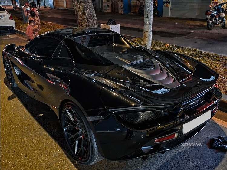 McLaren 720S Spider Maoden Onyx Black 