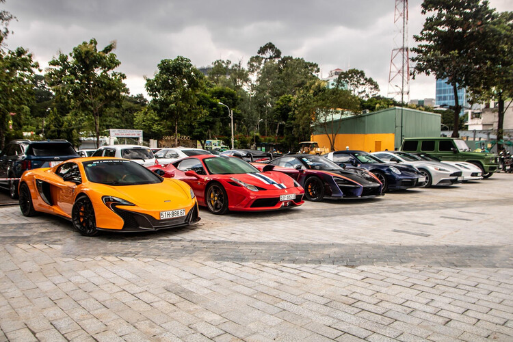 McLaren Senna tái xuất cùng loạt siêu xe tại TP.HCM mclaren senna tai xuat cung loat sieu xe tai tp.hcm