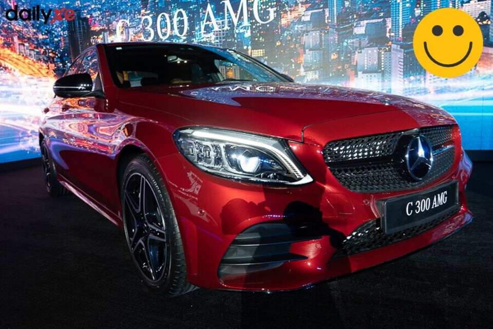 Nữ Mậu Tý 2008 hợp màu đỏ Nữ Mậu Tý 2008 hợp màu đỏ