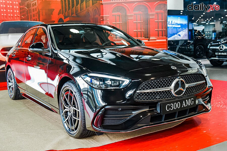 Mercedes C300 AMG First Edition (Máy xăng)
