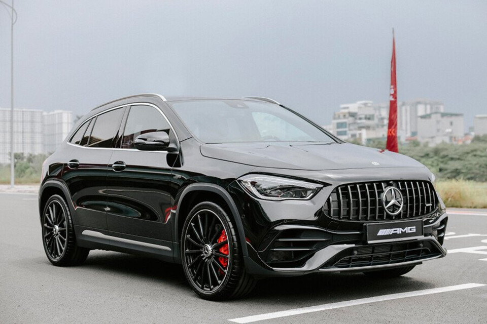 Ngoại thất thiết kế thể thao