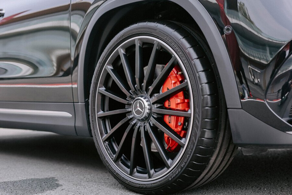 Mâm xe thể thao kích thước 21 inch