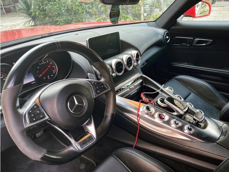 Mercedes-amg-gts-tung-thuoc-so-huu-cuong-do-la-rao-ban-hon-3-ty-dong-re-hon-8-6-ty-dong-xe-mua-moi-chinh-hang Mercedes-amg-gts-tung-thuoc-so-huu-cuong-do-la-rao-ban-hon-3-ty-dong-re-hon-8-6-ty-dong-xe-mua-moi-chinh-hang