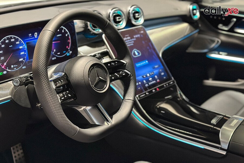 Bảng đồng hồ sau vô lăng 12.3 inch trải dài